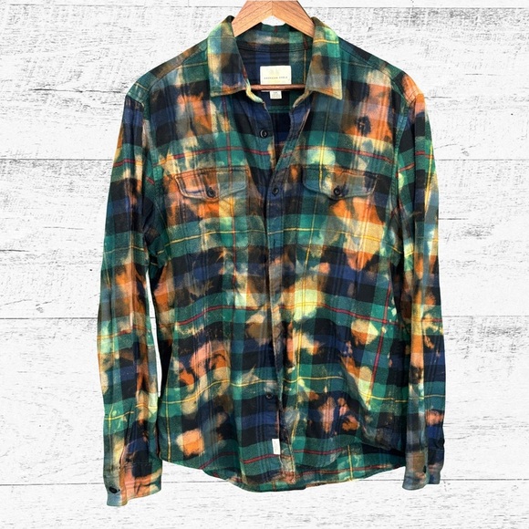 American Eagle Outfitters Green and Blue Plaid Shirt - Picture 1 of 4